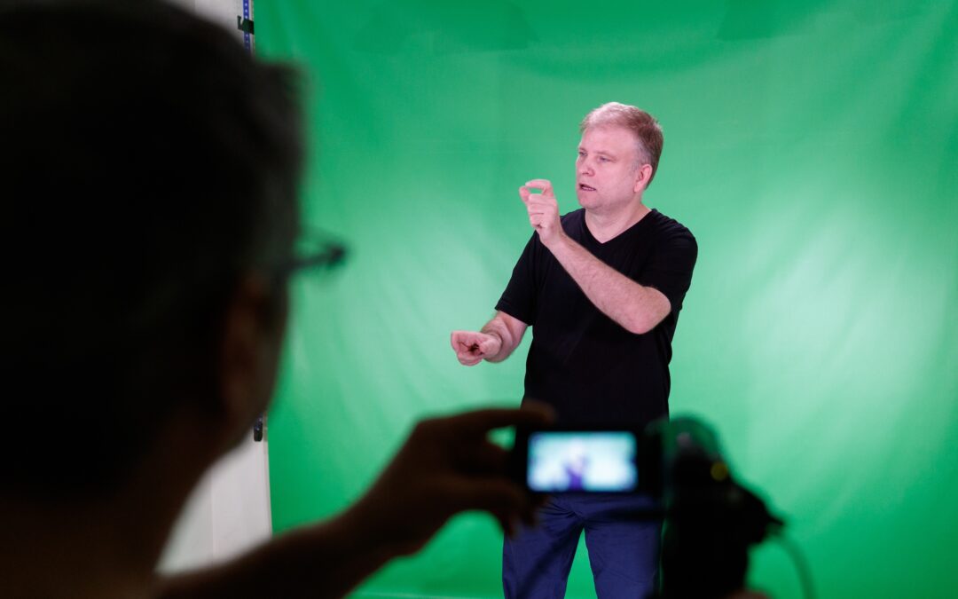 Vi vill göra Bibeln tillgänglig för alla människor!