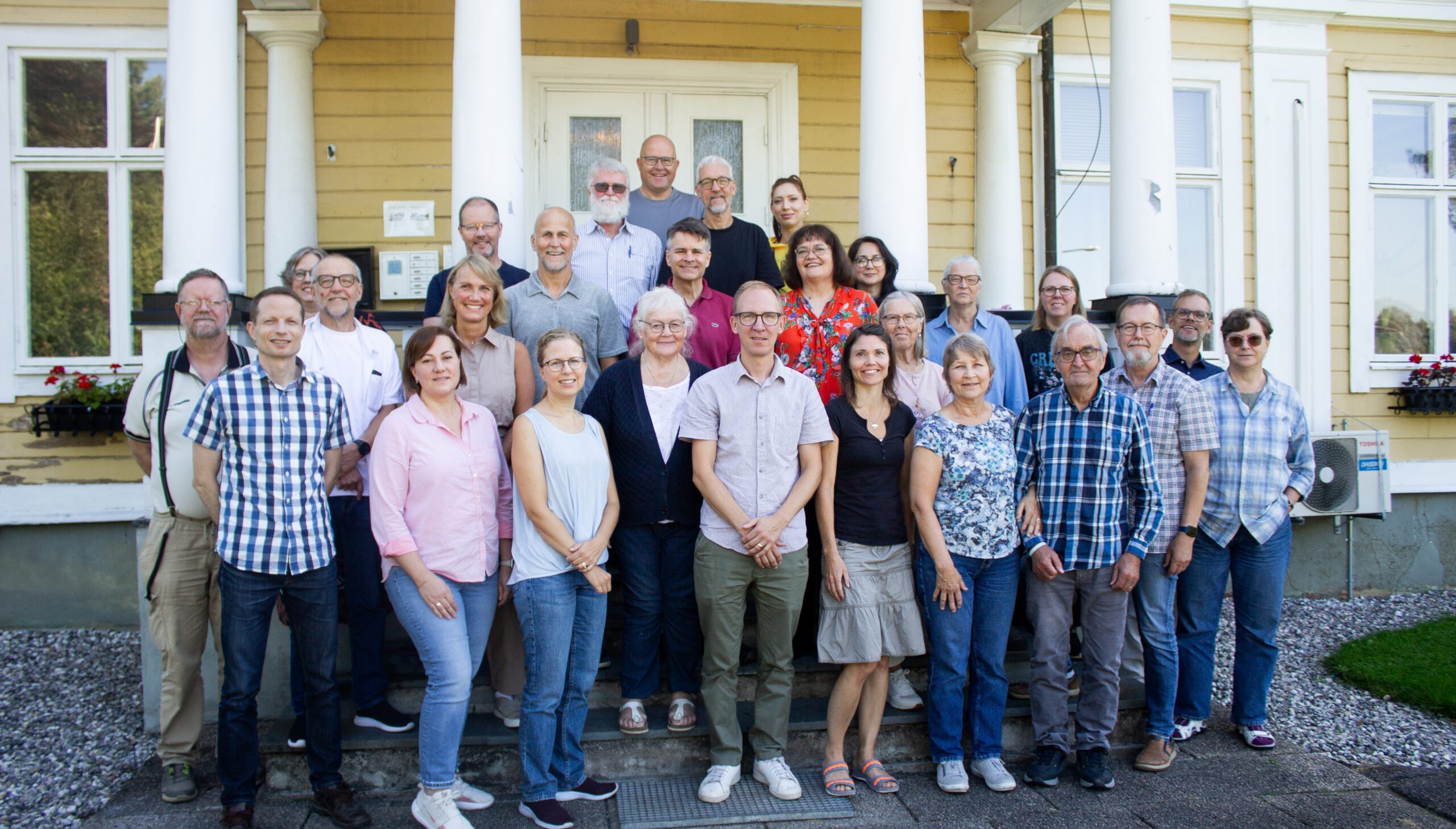 Gruppbild kick-off 2024 Gruppbild från Folk&Språks kick-off 2024.