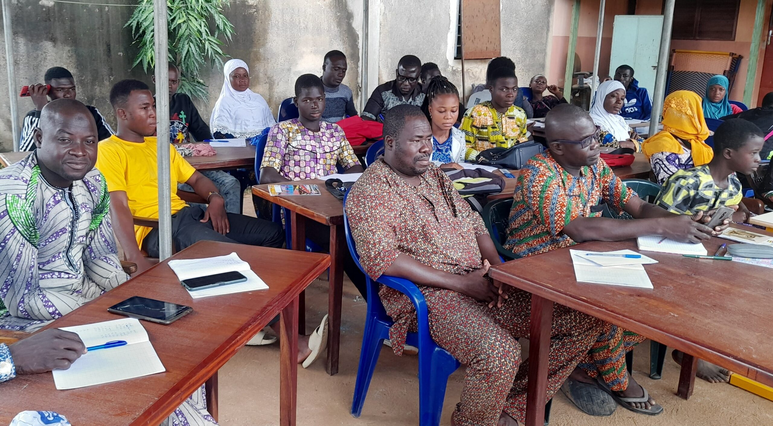 Undervisning bland flame-folket.